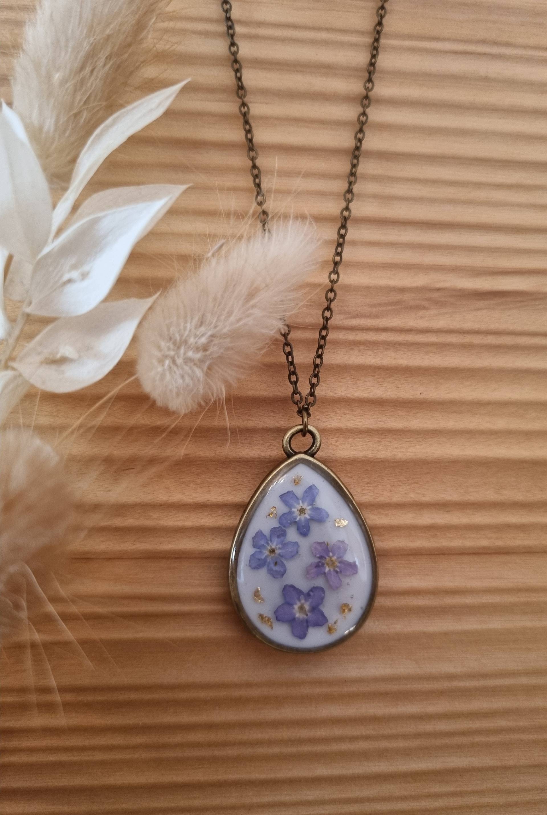 Vergissmeinnicht Harzschmuck Kette Echte Trockenblumen Vergissmeinnicht Harzschmuck Kette Echte Trockenblumen von GlitzerelsterLandau