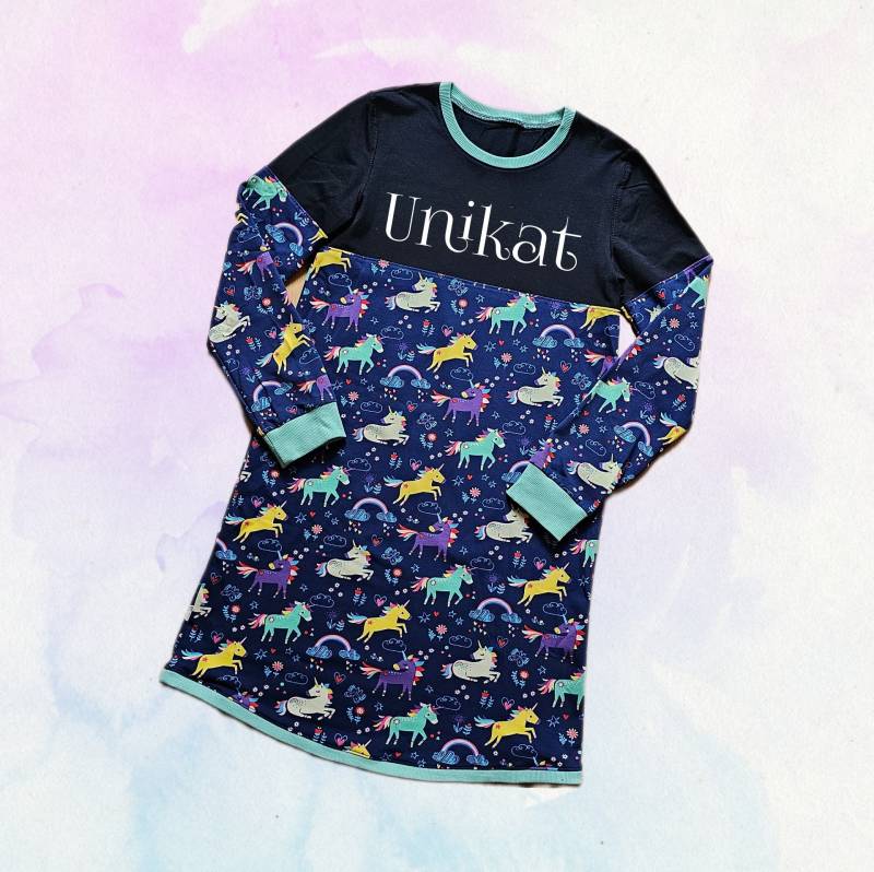 Einhorn Jerseykleid - Größe 164 Kleid Xs, Designerstück Unikat, Lässiges Dunkelblau Regenbogen, Handmade Kindermode, Regenbogen von Glitzernadel