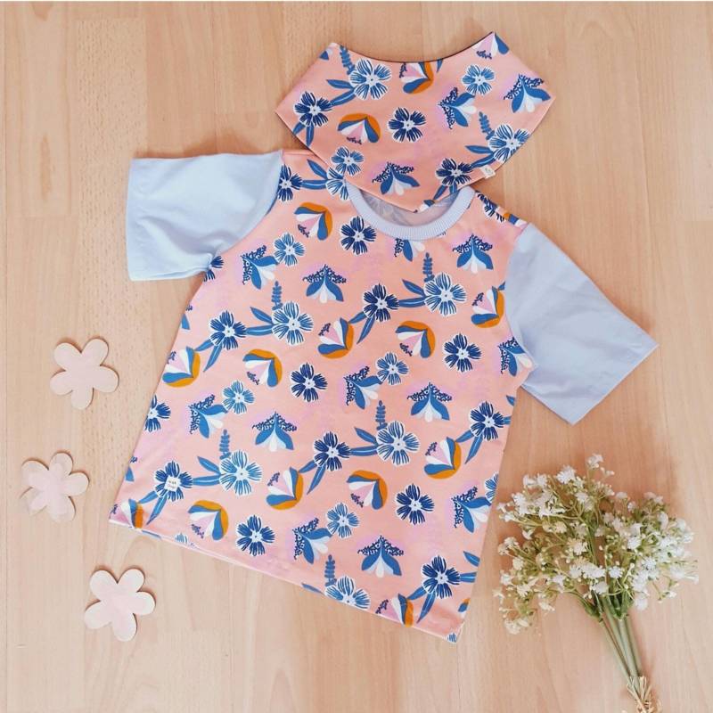 Mädchen Shirt Blumen Mit Dreieckstuch/Handmade Kinderkleidung Rosa Kleidungsset Halstuch Und 92 98 Geschenkidee von Glitzernadel
