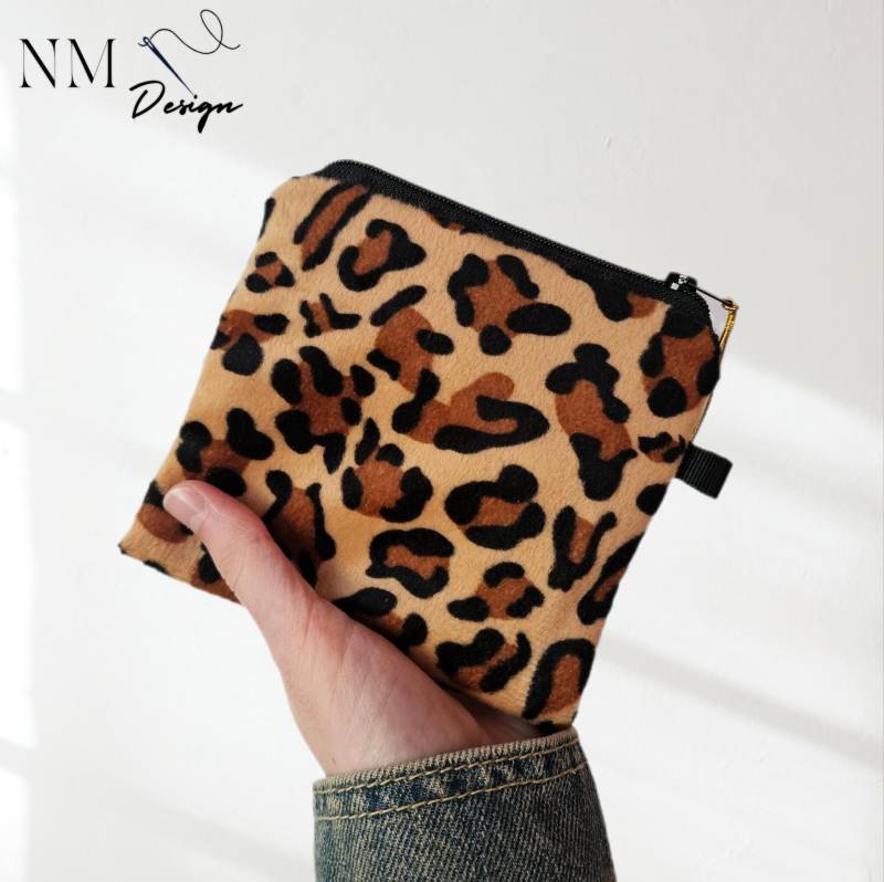 Mini Geldbeutel Leo, Kleines Täschchen, Schminktäschchen, Portmonnaie, Leopard Tasche, Genähtes Geschenk Für Leolover von Glitzernadel