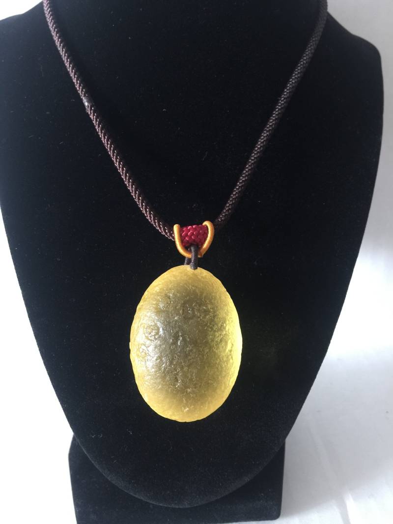 Handgemachte Seltene Natürliche Edelsteinhalskette, Edelstein-Anhänger Handgemachte Seltene Natürliche Edelsteinhalskette, Edelstein-Anhänger von GlobalArtVintage