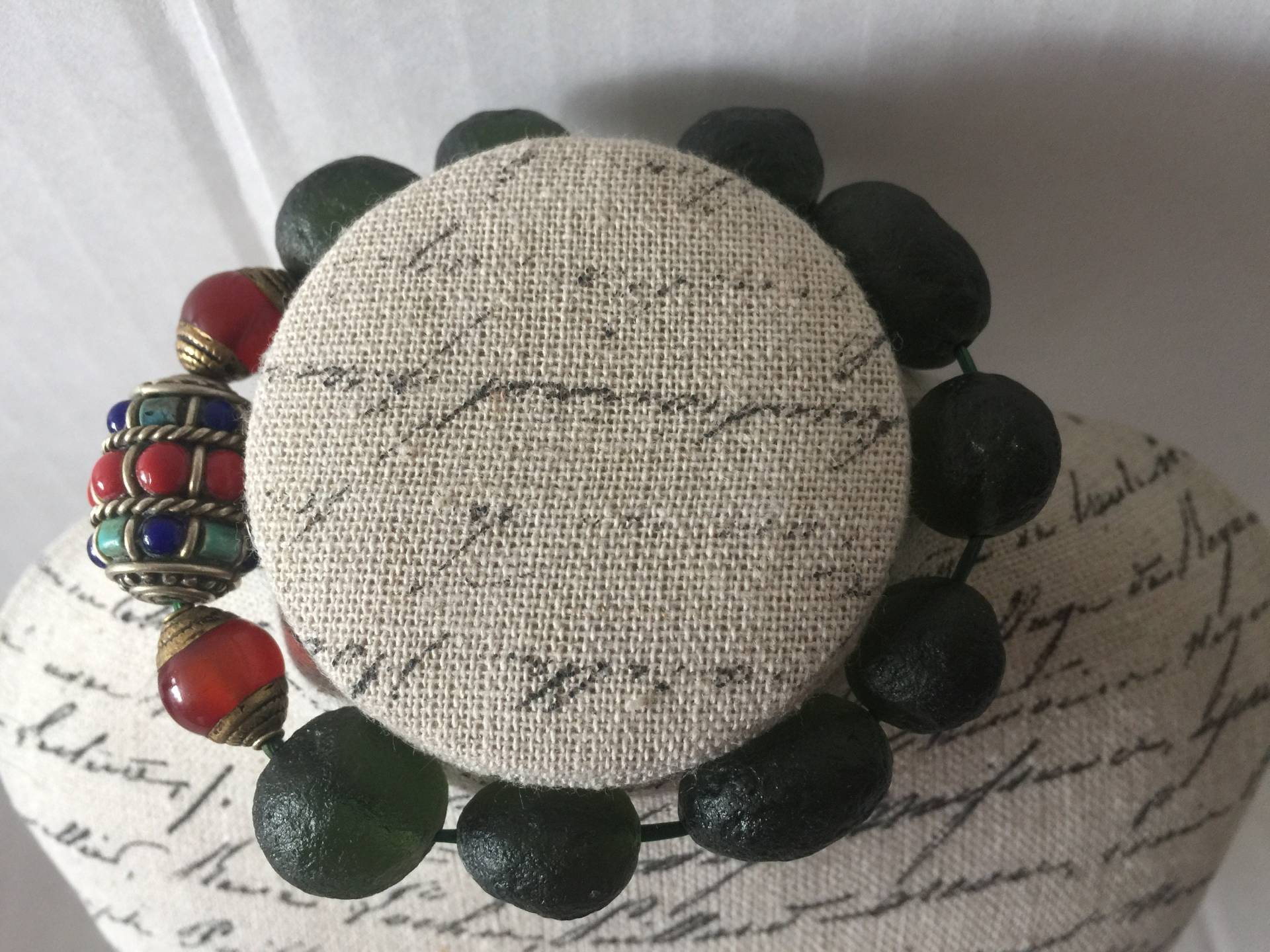 Handgemachte Seltene Natürliche Grüne Edelsteinarmband Handgemachte Seltene Natürliche Grüne Edelsteinarmband von GlobalArtVintage