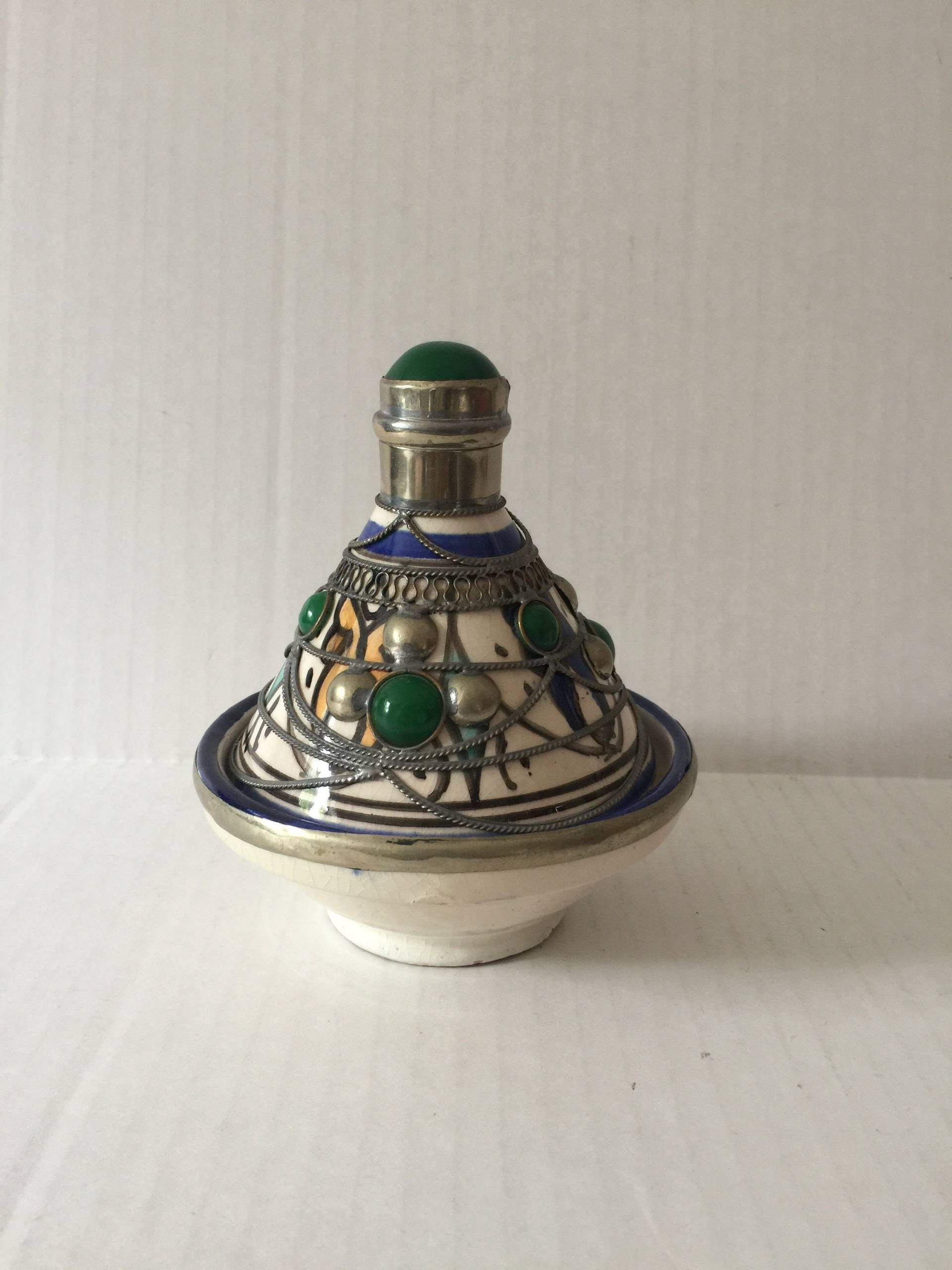 Glasperlen Und Draht Umwickelt Ist Die Keramik Deckeldose Glasperlen Und Draht Umwickelt Ist Die Keramik Deckeldose von GlobalArtVintage