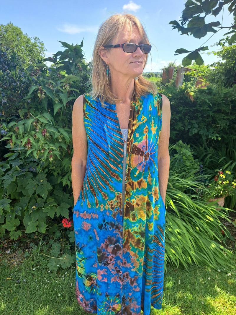 In Voller Länge Maxi Ärmellose Mehrfarbige Strickjacke | Weste Überzieher Tie - Dye Steampunk Gothic Biker Hippy Boho Festival Regenbogen von GlobalEmporium1