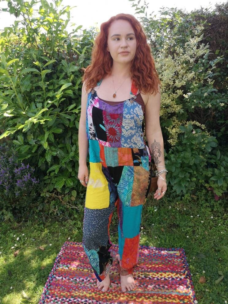 Patchwork - Latzhose | Regenbogen Jumpsuit Bunte Azteken Funky Festivals Hippy Boho Xs S/M L Xl Xxl Ideal Für Glastonbury von GlobalEmporium1