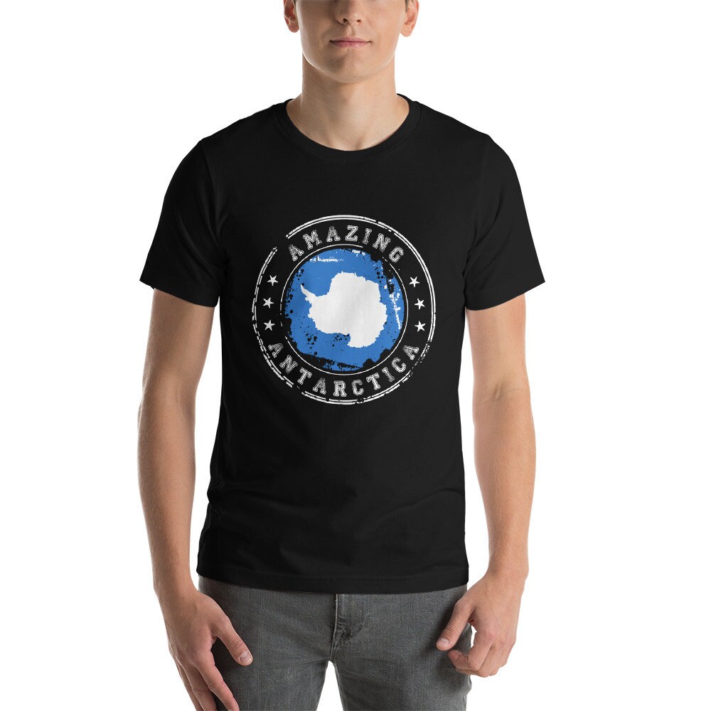 Vintage Erstaunliche Antarktis Flagge Kurzarm Unisex T-Shirt Vintage Erstaunliche Antarktis Flagge Kurzarm Unisex T-Shirt von GloriousBrand