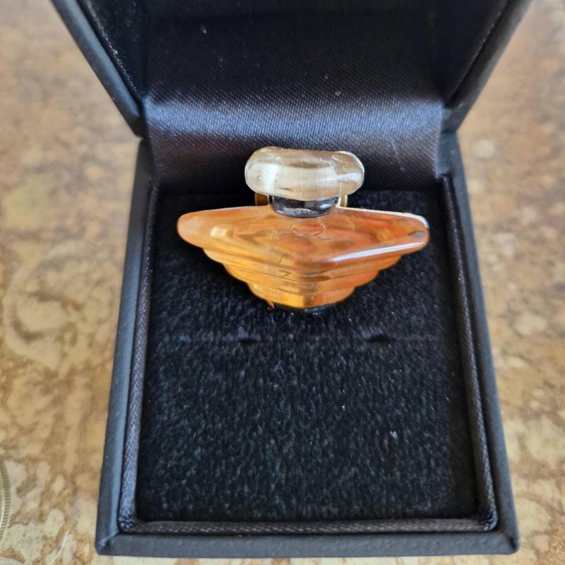 Vintage Anstecknadel/Brosche/ Pin Von Lancome Paris Für Das Parfum Trésor Vintage Anstecknadel/Brosche/ Pin Von Lancome Paris Für Das Parfum Trésor von GlossyVintagebyUla