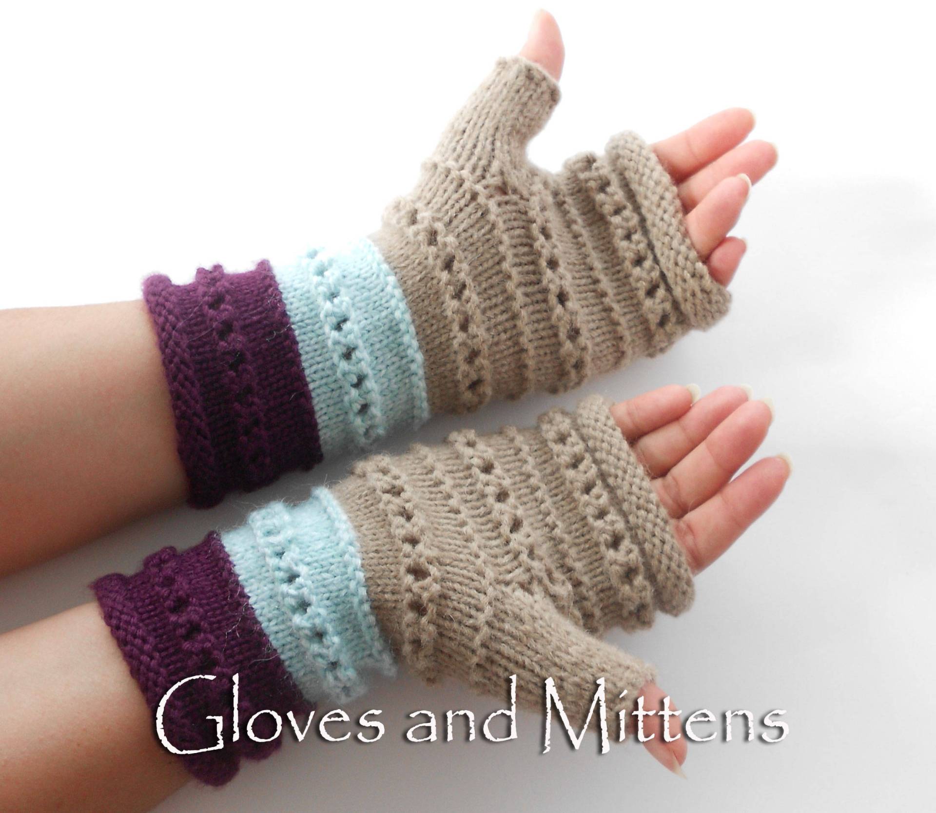 Gestrickte Armstulpen Gestreifte Pulswärmer Aus Wolle in Beige Mint Burgund von GlovesAndMittens