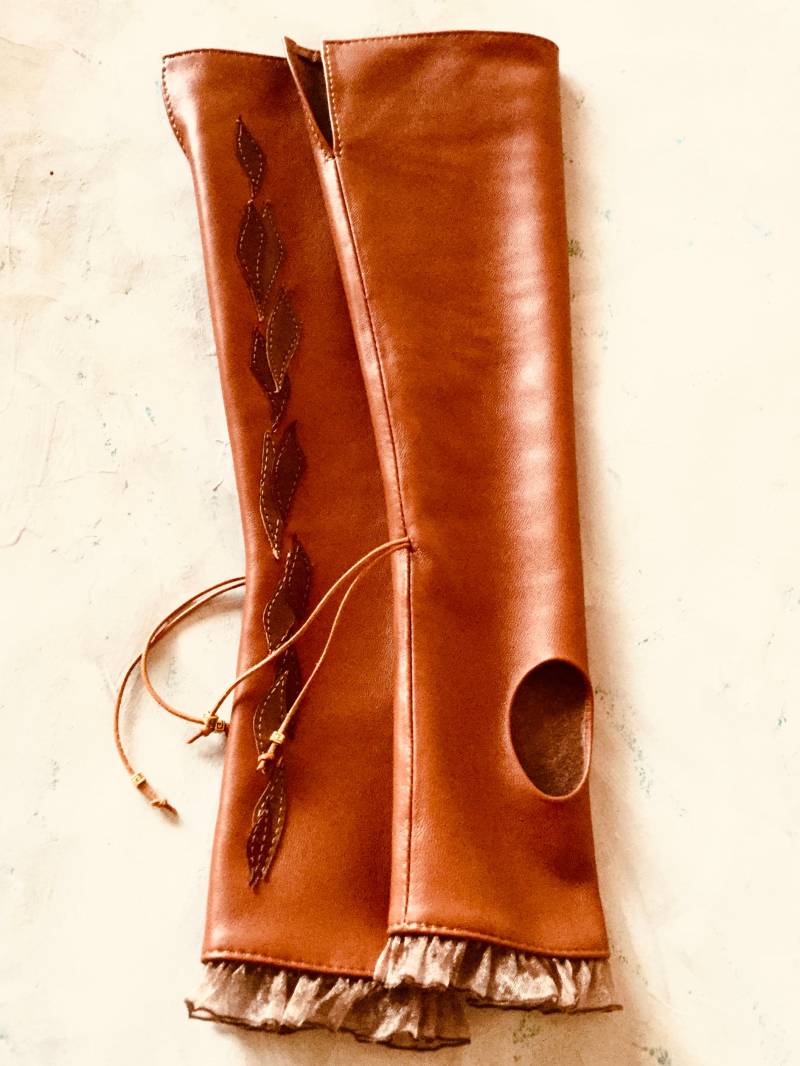 Lange Fingerlose Lederhandschuhe von GlovesOnly