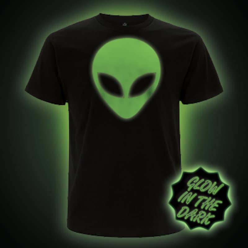 Glow in The Dark T-Shirt. Alien Kopf | Unisex Classic Fit Glow in The Dark T-Shirt. Alien Kopf | Unisex Classic Fit von GlowClothing
