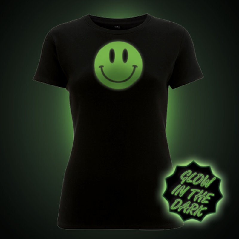 Glühen Im Dunklen T-Shirt. Smiley-Gesicht | Frauen Ausgestattet Glühen Im Dunklen T-Shirt. Smiley-Gesicht | Frauen Ausgestattet von GlowClothing