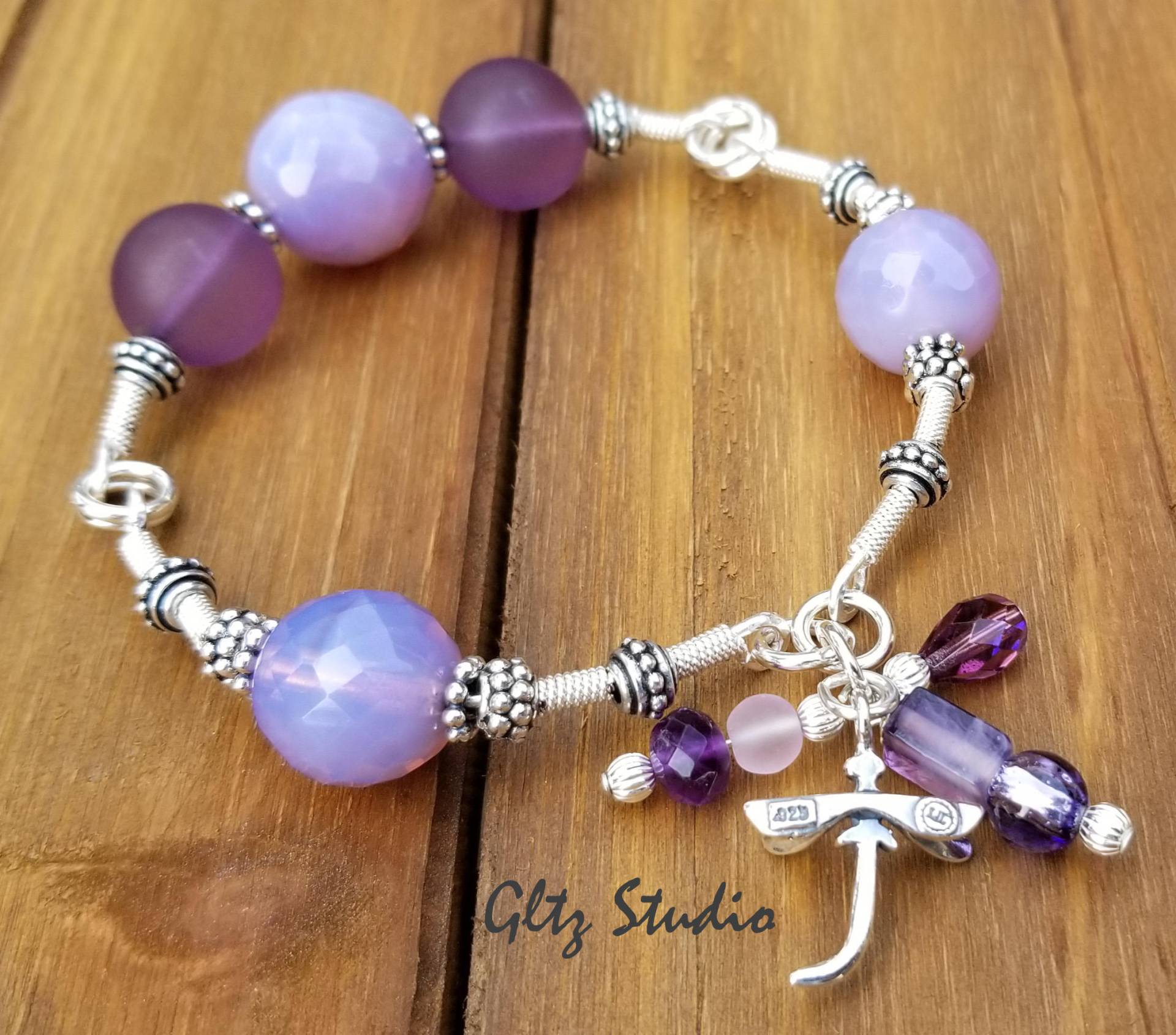 Armband Aus 925Er Silber Mit Libellenanhänger Armband Aus 925Er Silber Mit Libellenanhänger von GltzStudio