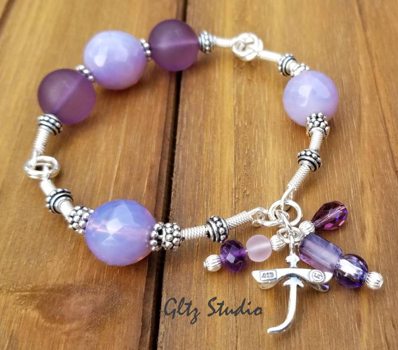 Armband Aus 925Er Silber Mit Libellenanhänger Armband Aus 925Er Silber Mit Libellenanhänger von GltzStudio