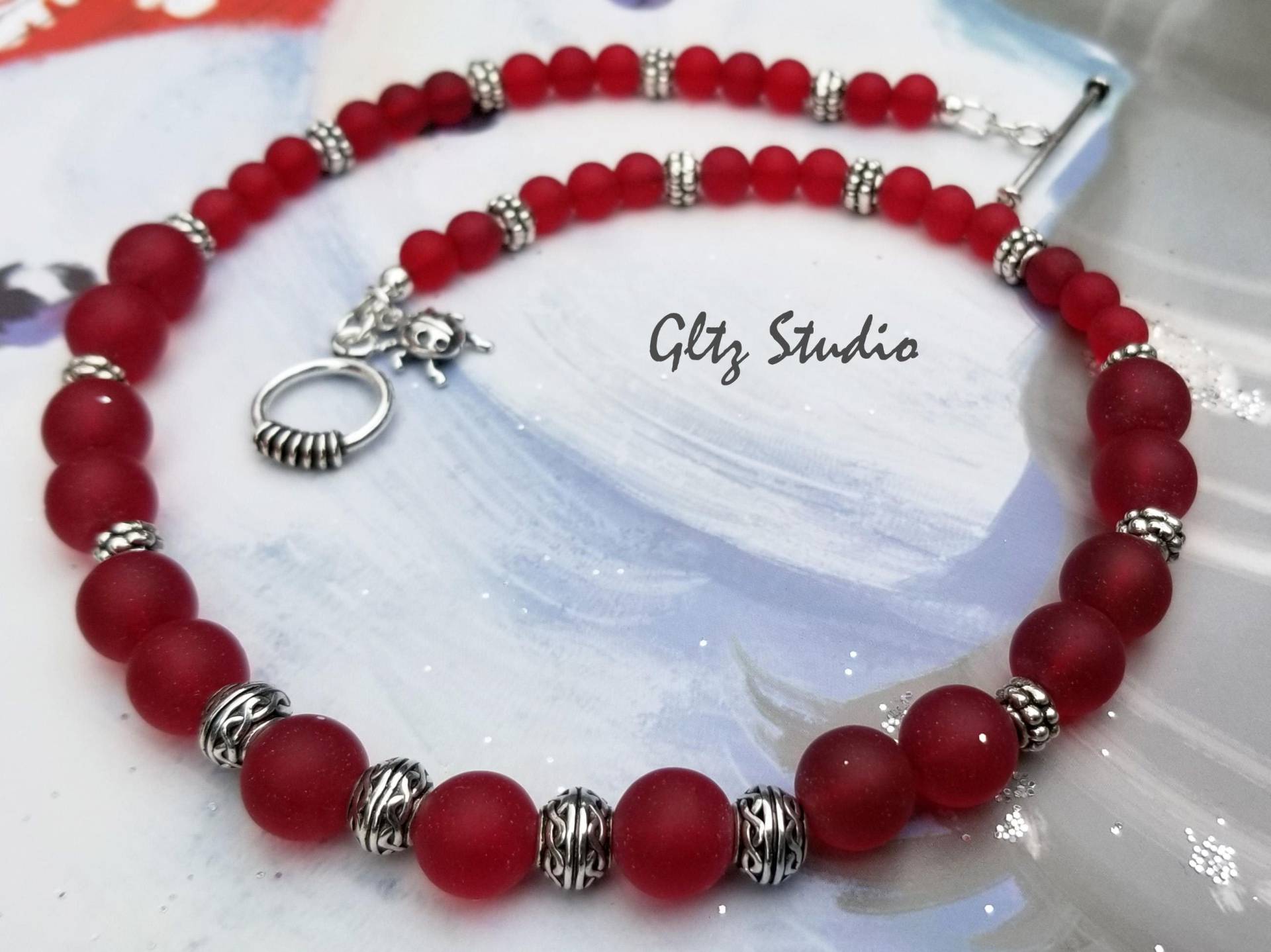 Rote Meerglas Kette Vintage Bali Silber Perlen, Sterling Marienkäfer Anhänger Rote Meerglas Kette Vintage Bali Silber Perlen, Sterling Marienkäfer Anhänger von GltzStudio