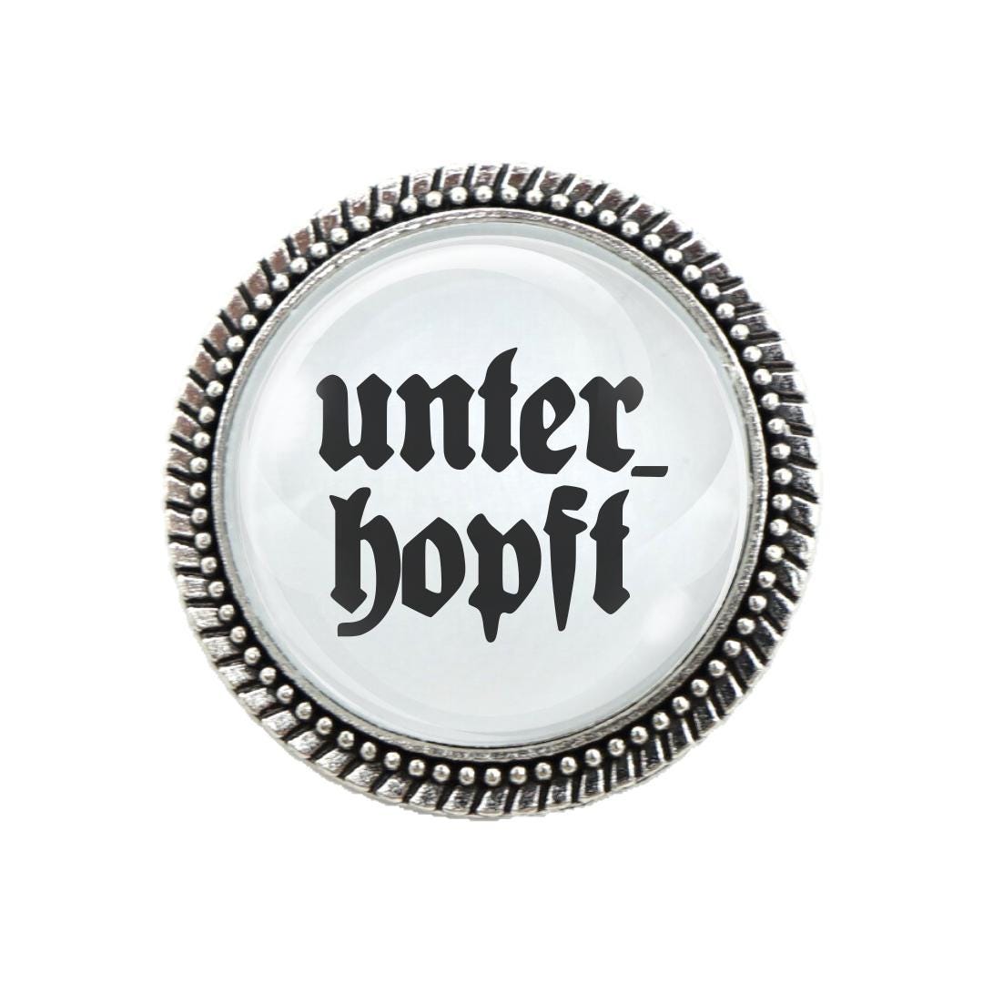 Gaudibrosche "'unterhopft'' | Trachtenbrosche Silber, Bronze Mit Geschenk-Etui Zur Auswahl Trachten Accessoire von GlubbalDE