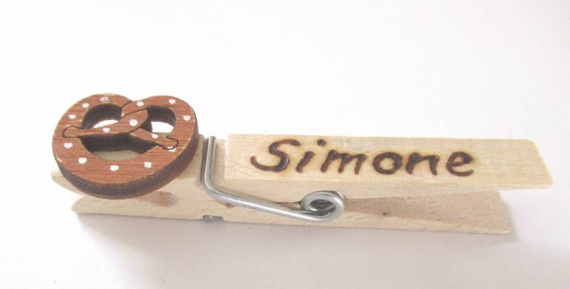 Glubberl - Mit Breze, Personalisiert Simone Gravur Brandmalerei Oktoberfest Volksfest Party Hochzeit Glubberl - Mit Breze, Personalisiert Simone Gravur Brandmalerei Oktoberfest Volksfest Party Hochzeit von GlubberlResel