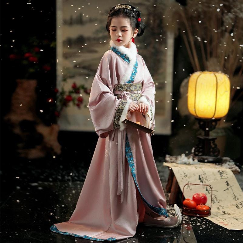 Winter Pink Children Clothing, Hanfu, Chinese Dress, Ancient Style Costume, Zhiju , Cosplay, Party Girl's Dress, Christmas Evening Dress von Glueckhaus