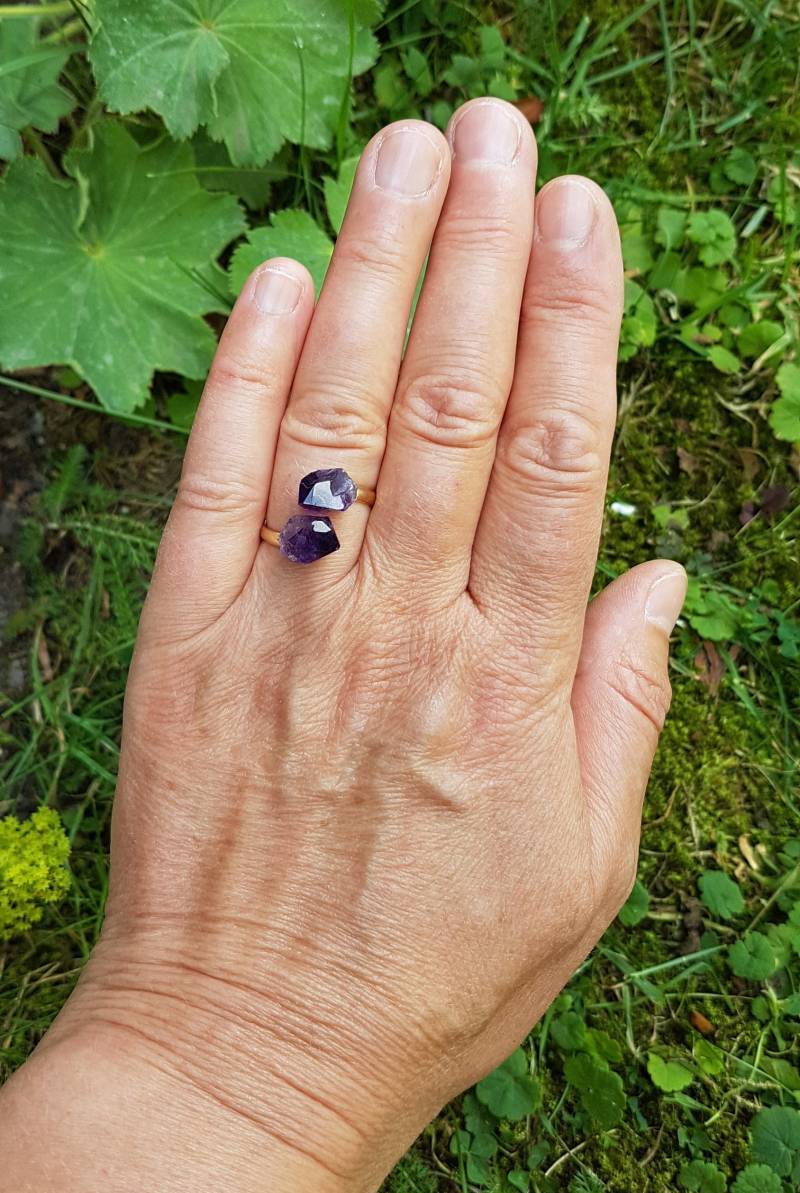 Amethyst Spitzen Ring Größenverstellbar Gold Amethyst Spitzen Ring Größenverstellbar Gold von Glueckistjetzt