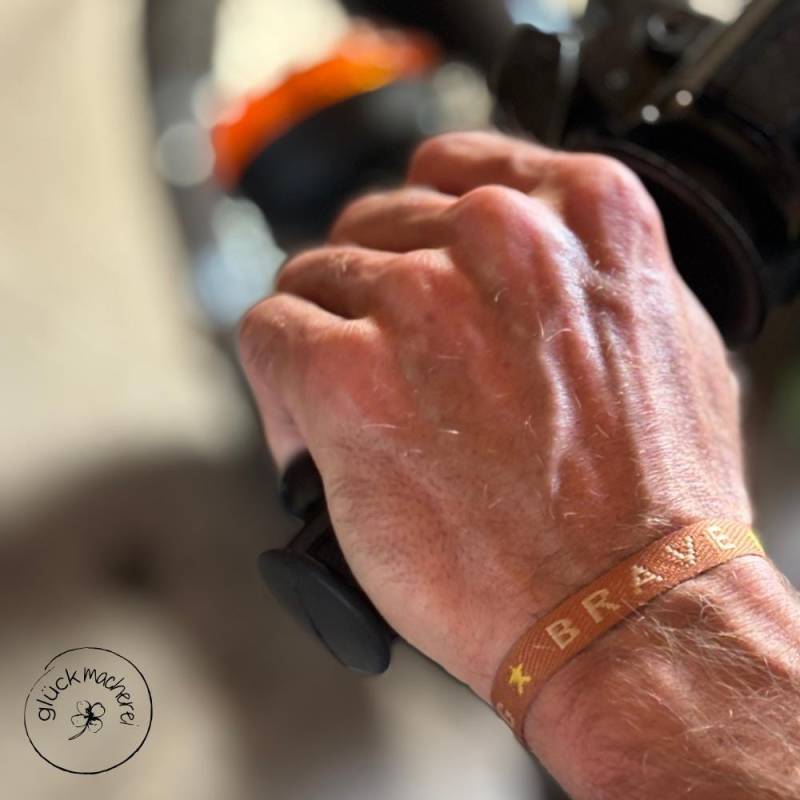 Festival Armband - Statement Webarmbarnd Hippie Style Boho Sommer Männer Strong Good Vibes Happiness Strong Brave Festival Armband - Statement Webarmbarnd Hippie Style Boho Sommer Männer Strong Good Vibes Happiness Strong Brave von Glueckmacherei