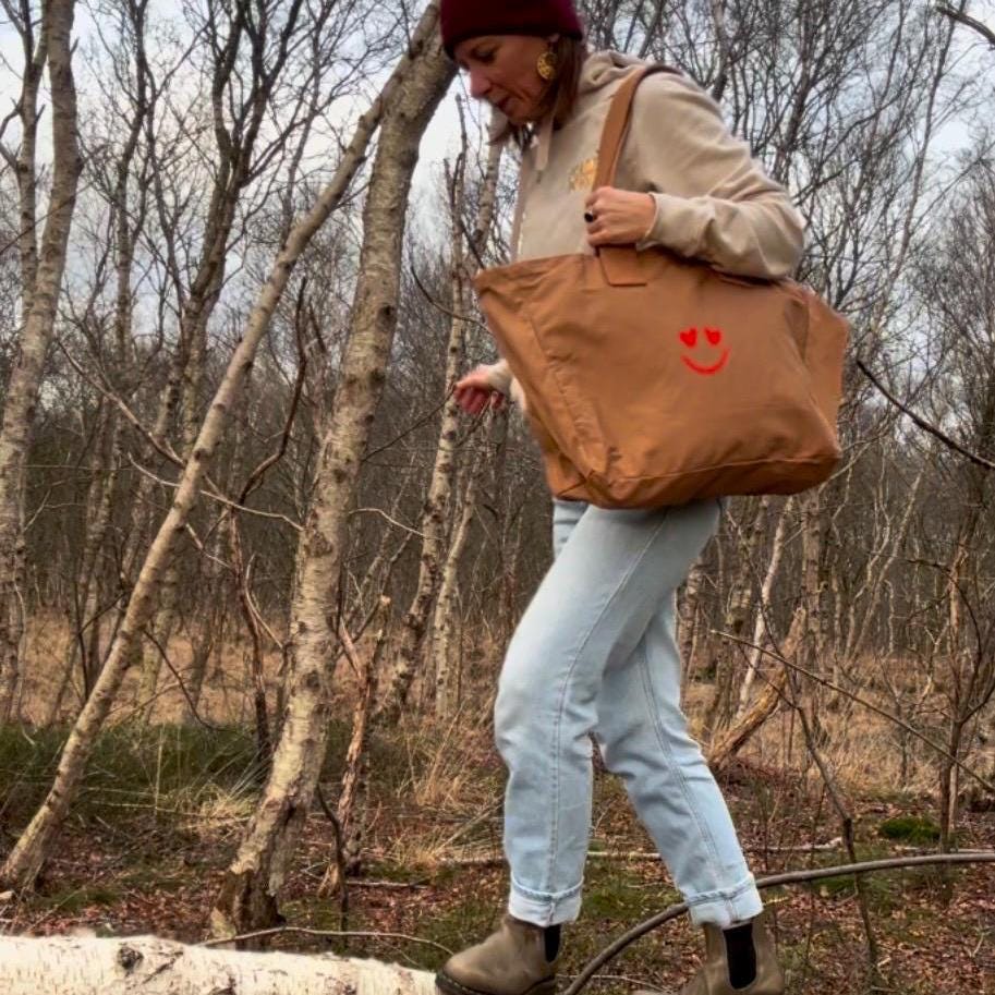 xl Everyday Canvas Shoppingbag - Oder Beachbag Smiley Die Printfarbe Ist Individualisierbar von Glueckmacherei