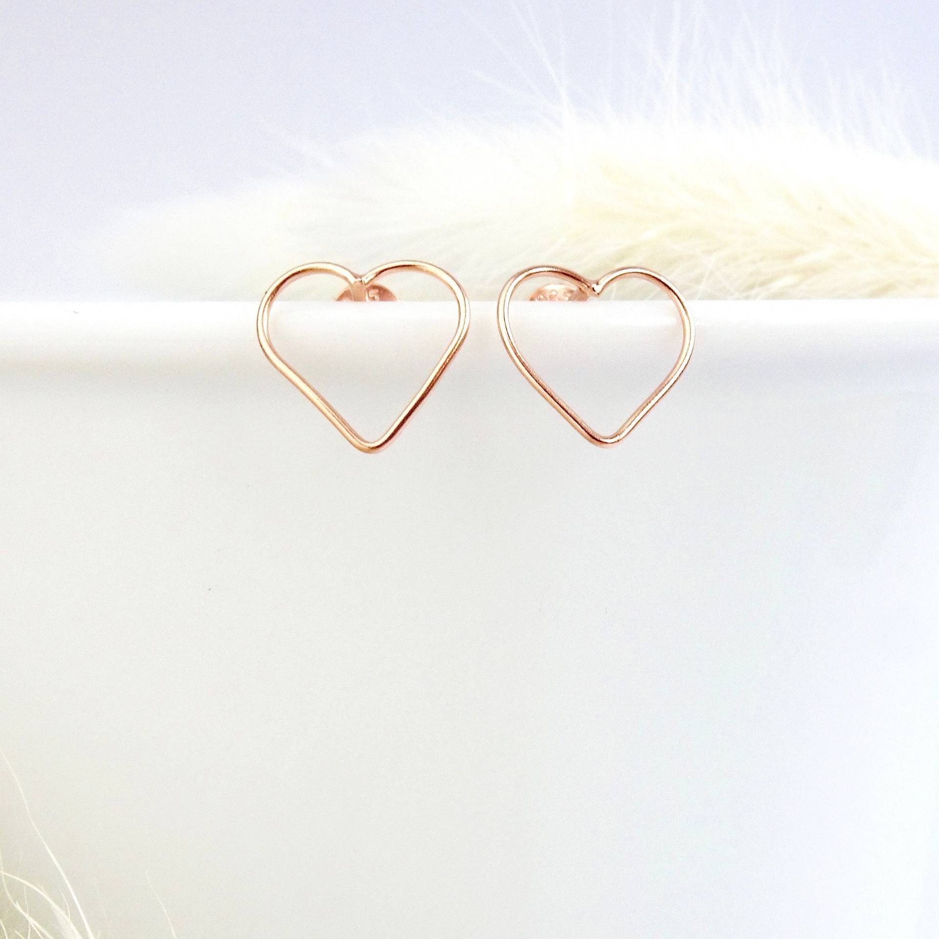 Herz Ohrstecker Roségold. 925 Sterling Silber Ohrringe Herzform Minimalistisch. Geschenk Für Sie von GluecksbringerinShop