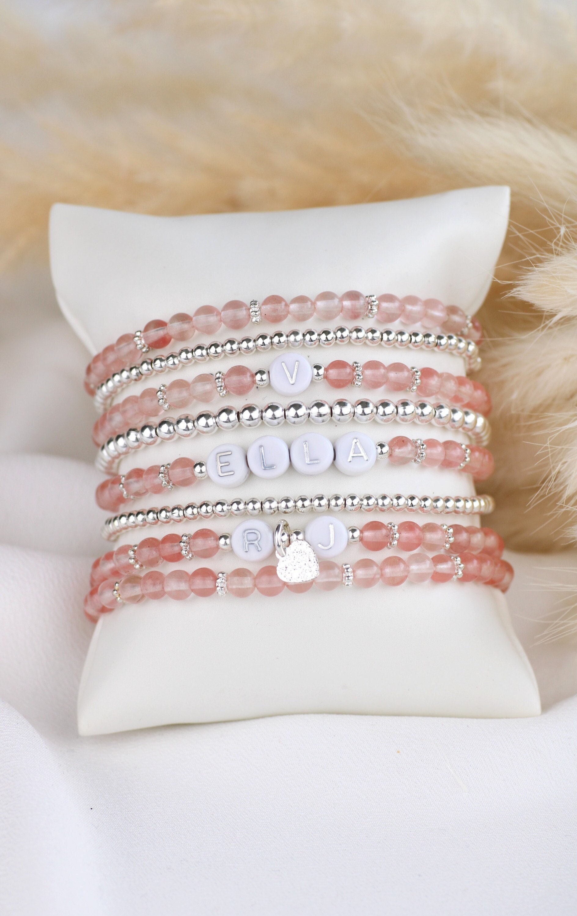 Namen Armband Kirschquarz. Personalisiertes Initialen Rosa, Silbern. Geschenk von GluecksbringerinShop