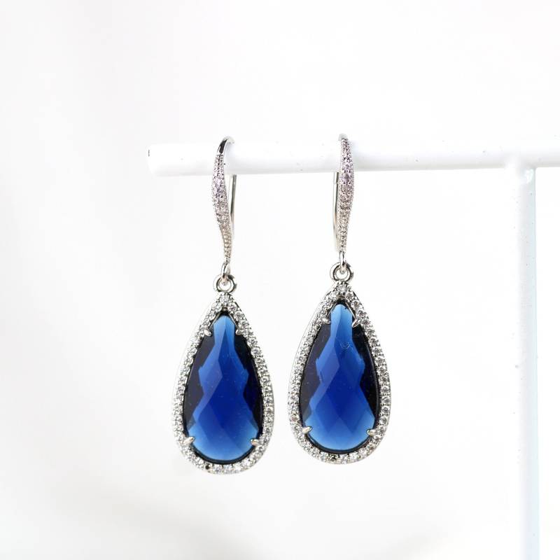 Saphir Ohrringe Silber, Tropfen Dunkelblau, Zirkonia Ohrhänger Silbern. Kristall Brautohrringe. September Geburtsstein. Geschenk Für Sie von GluecksbringerinShop