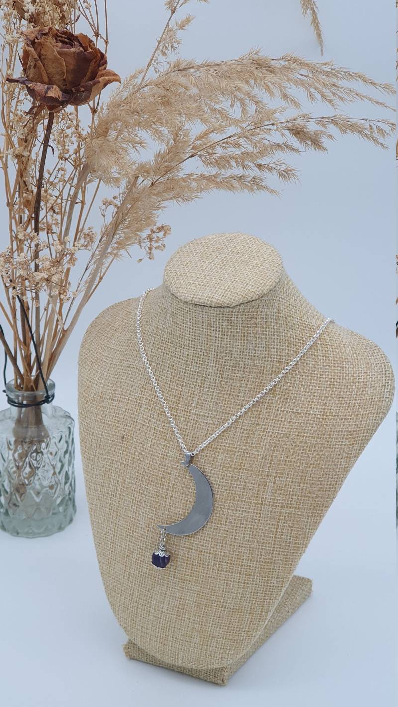 Feine Gliederkette 45 cm Silberfarben Mit Anhänger Halbmond Und Amethystperle Als Spiritueller Modeschmuck Feine Gliederkette 45 cm Silberfarben Mit Anhänger Halbmond Und Amethystperle Als Spiritueller Modeschmuck von GluecksfaserBYcindy