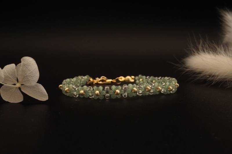 Perlenarmband Blume Miyukiperlen Salbeigrün von GluecksfundDesigns