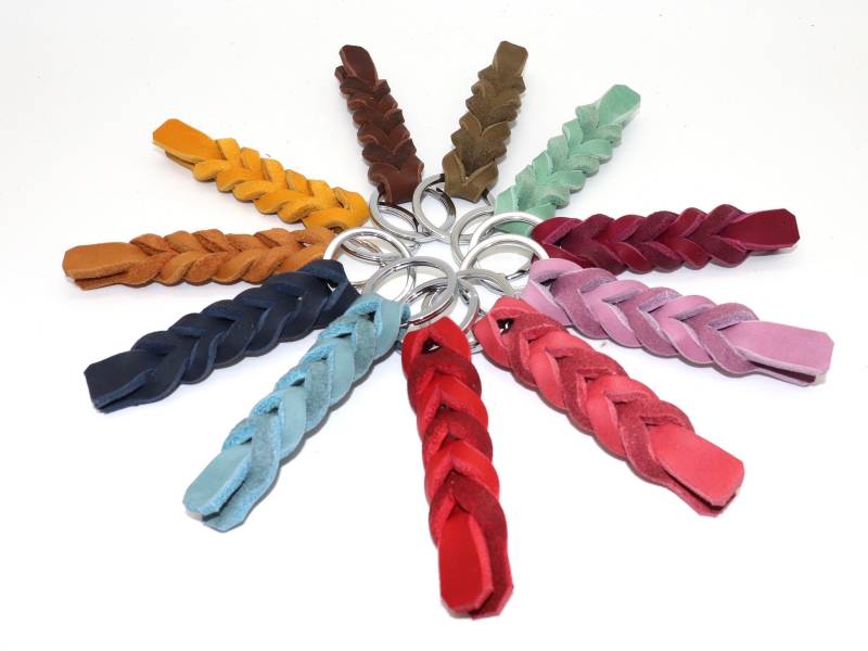 Schlüsselanhänger Aus Weichem Leder Geflochten Schlüsselanhänger Aus Weichem Leder Geflochten von Glueckshund