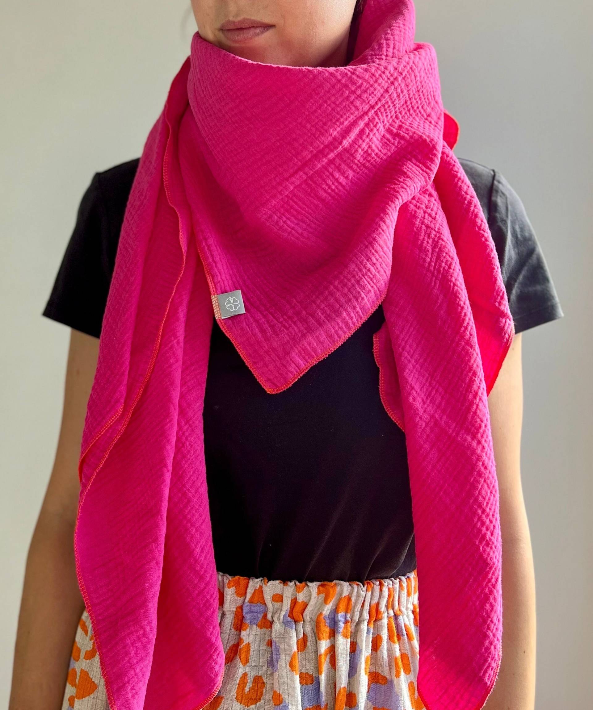 Musselintuch Dreieckstuch Pink/Mama Minime Baby Musselintuch Dreieckstuch Pink/Mama Minime Baby von Glueckskessel