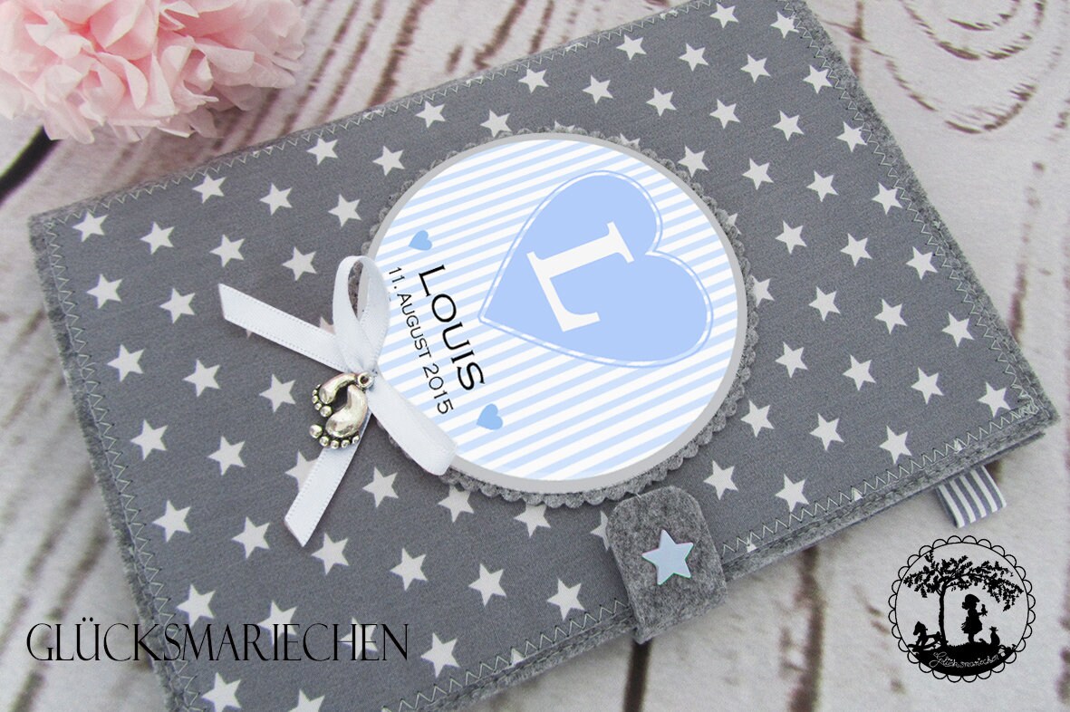 Personalisierte U-Heft Hülle Mit Impfpassfach Filz Grau Sternchen Stoff Geschenk Baby Handmade Glücksmariechen von GluecksmariechenShop