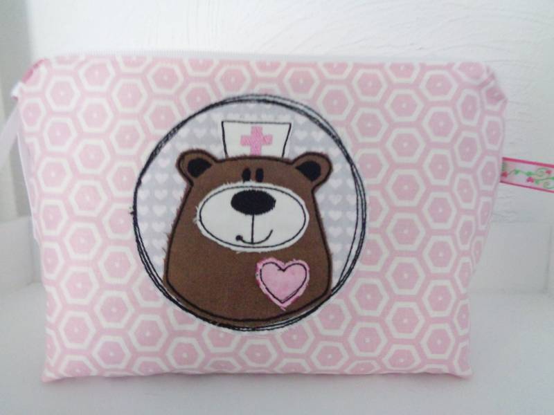 Erste Hilfe Täschchen, Notfall, Medikamente, Aufbewahrung, Reiseapotheke von Gluecksmomente1