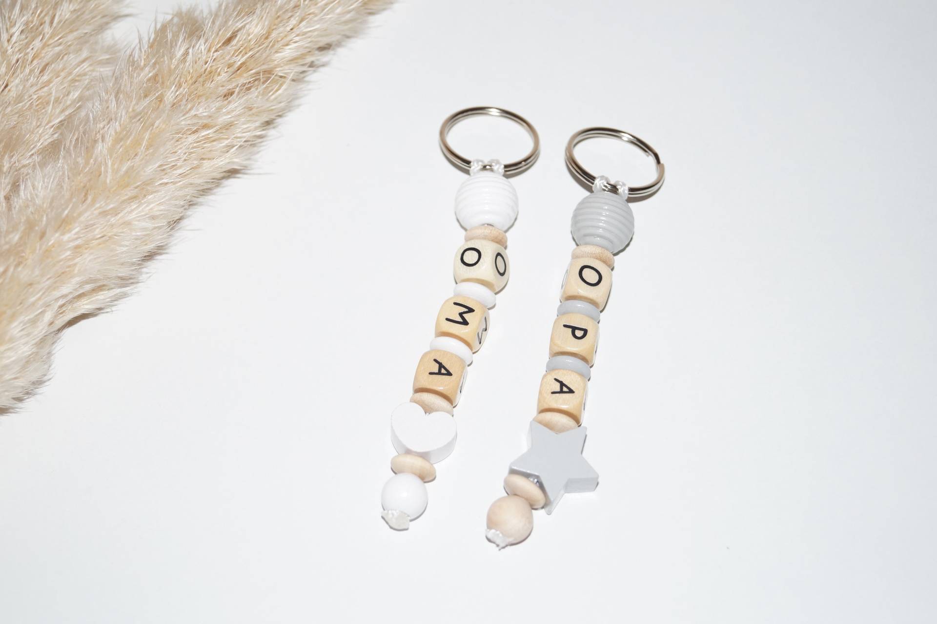 Schlüsselanhänger Mit Buchstaben Schlüsselanhänger Mit Buchstaben von Gluecksperlen