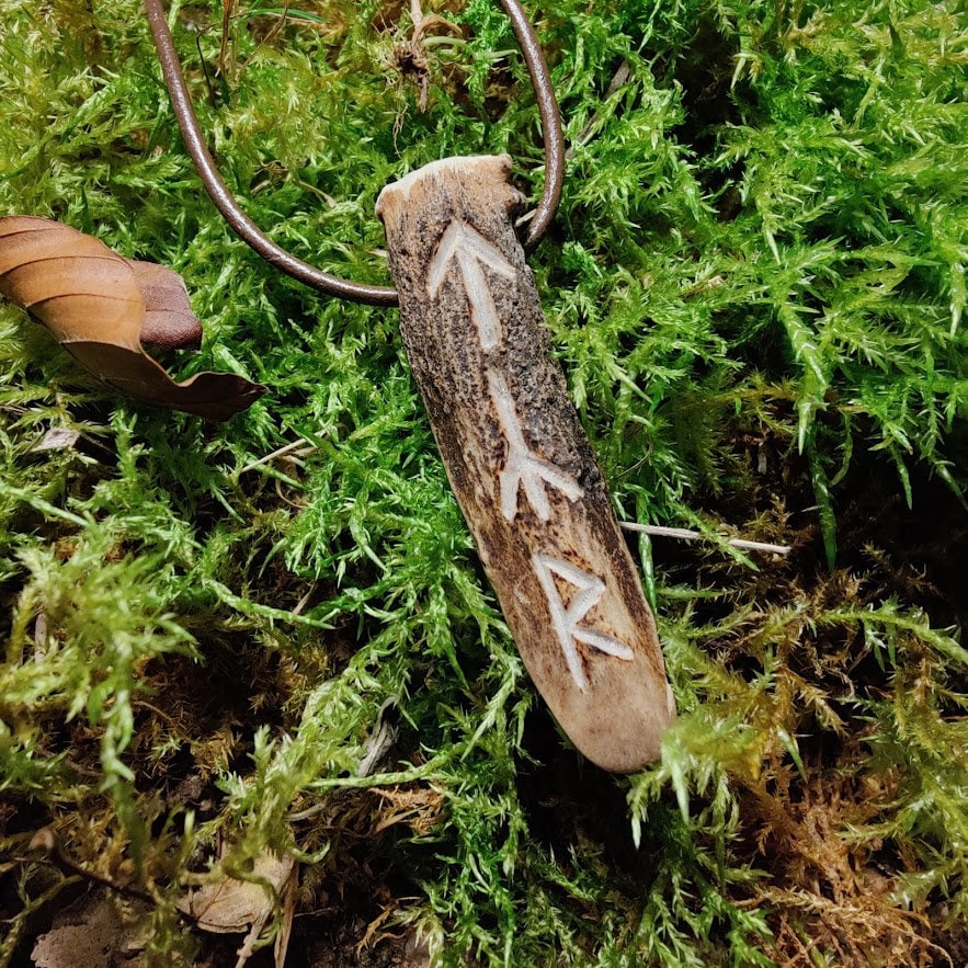 Anhänger Tyr von GlutUndSichel
