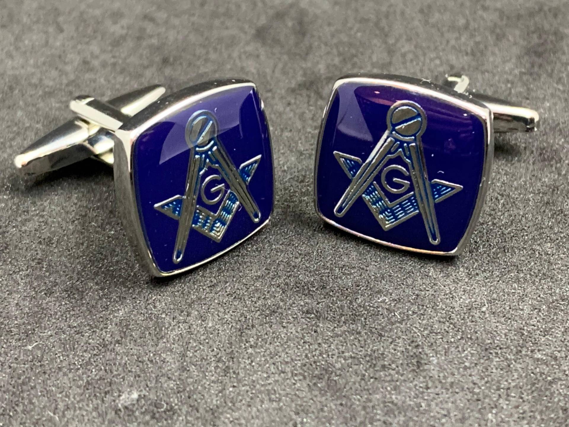 Masonic Freimaurer Manschettenknöpfe Quadrat Kompass Schwarz Emaille Und Vergoldet Blaue Und Versilbert Geschenk Masonic Freimaurer Manschettenknöpfe Quadrat Kompass Schwarz Emaille Und Vergoldet Blaue Und Versilbert Geschenk von GnGOutdoor
