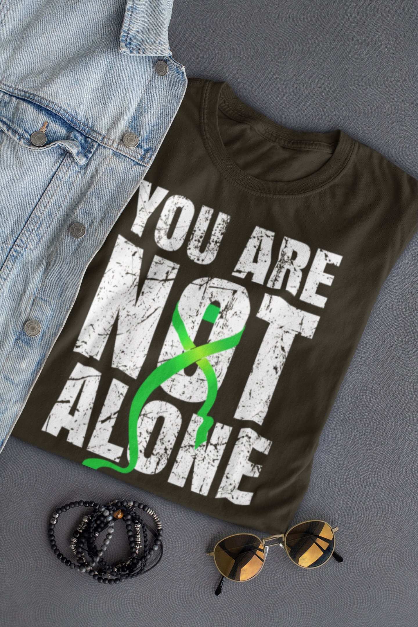 You Are Not Alone T-Shirt Geschenk Für Mentale Gesundheit You Are Not Alone T-Shirt Geschenk Für Mentale Gesundheit von GnarlyGator