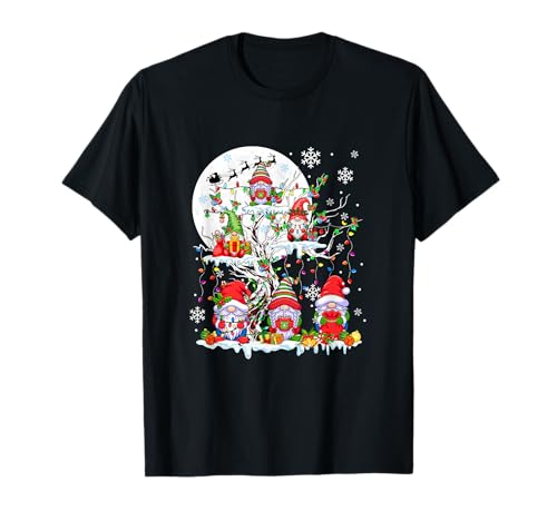 Christmas Group Gnomes On Tree Colorful Lights Family Kids T-Shirt Christmas Group Gnomes On Tree Colorful Lights Family Kids T-Shirt von Gnomes Christmas Costume