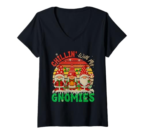 Damen DREI Zwerge im Vintage-Look „Chillin' with My Gnomies“ zu Weihnachten T-Shirt mit V-Ausschnitt Damen DREI Zwerge im Vintage-Look „Chillin' with My Gnomies“ zu Weihnachten T-Shirt mit V-Ausschnitt von Gnomes Christmas Costume