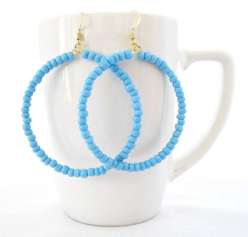 Hellblaue -Memory Wire Creolen Hellblaue -Memory Wire Creolen von GnosisCraftsandGifts