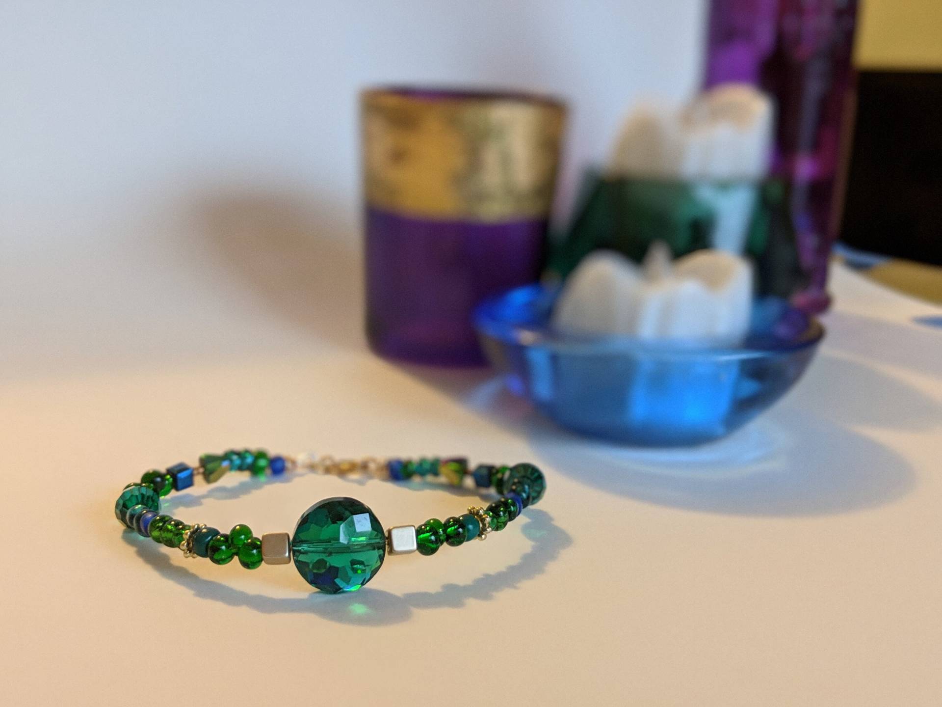 Smaragd-Ton Grün Perlen Armband von GoForTheBoldBoutique