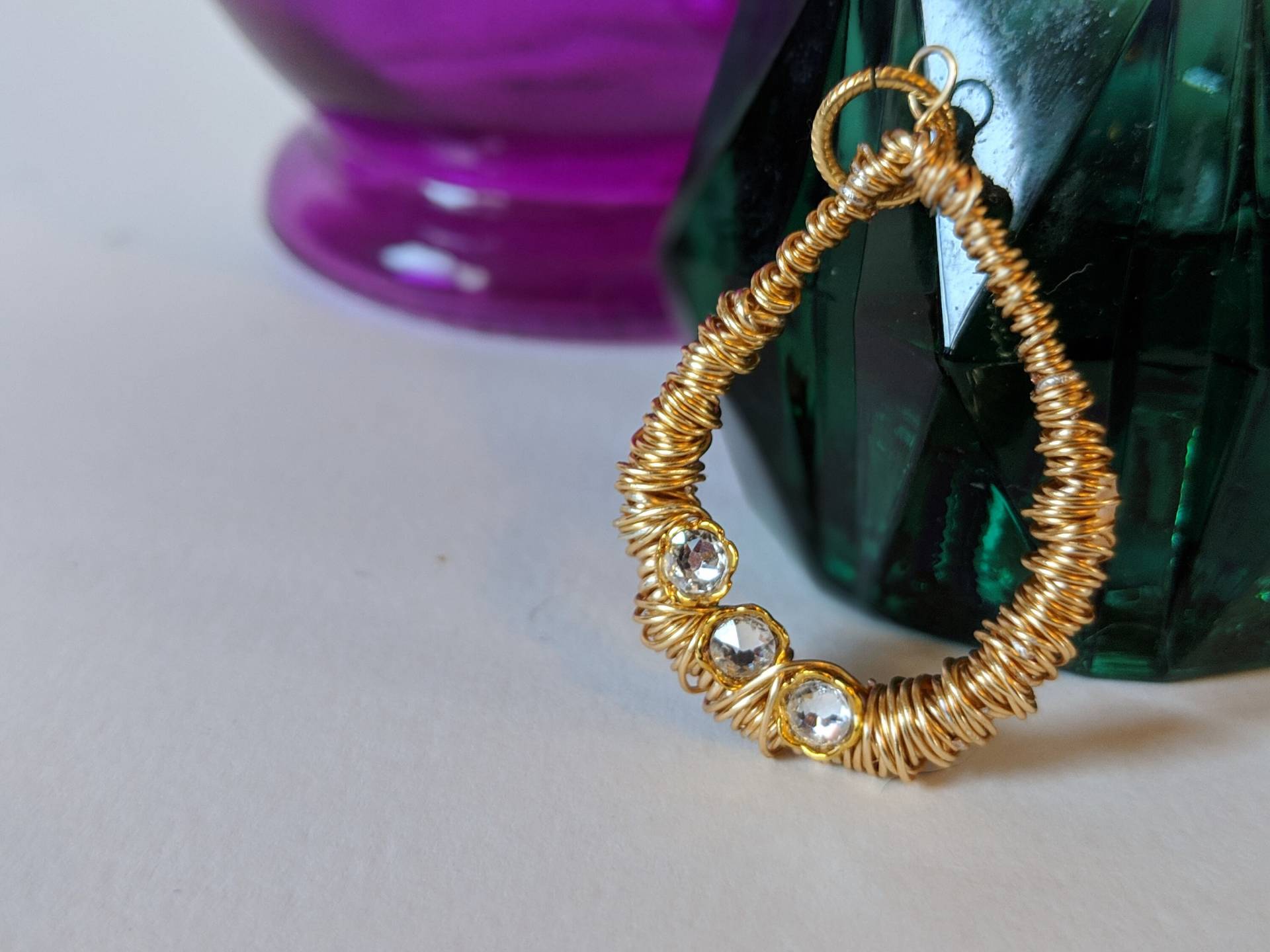 Swarovski Kristall Draht Umwickelt Anhänger von GoForTheBoldBoutique