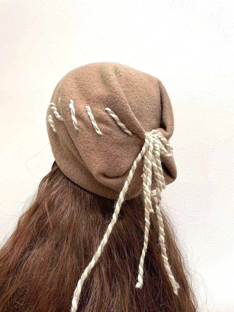 Hippie Beanie Mit Schnürung Steampunk Sherpa Strickmütze von GoToBoutique