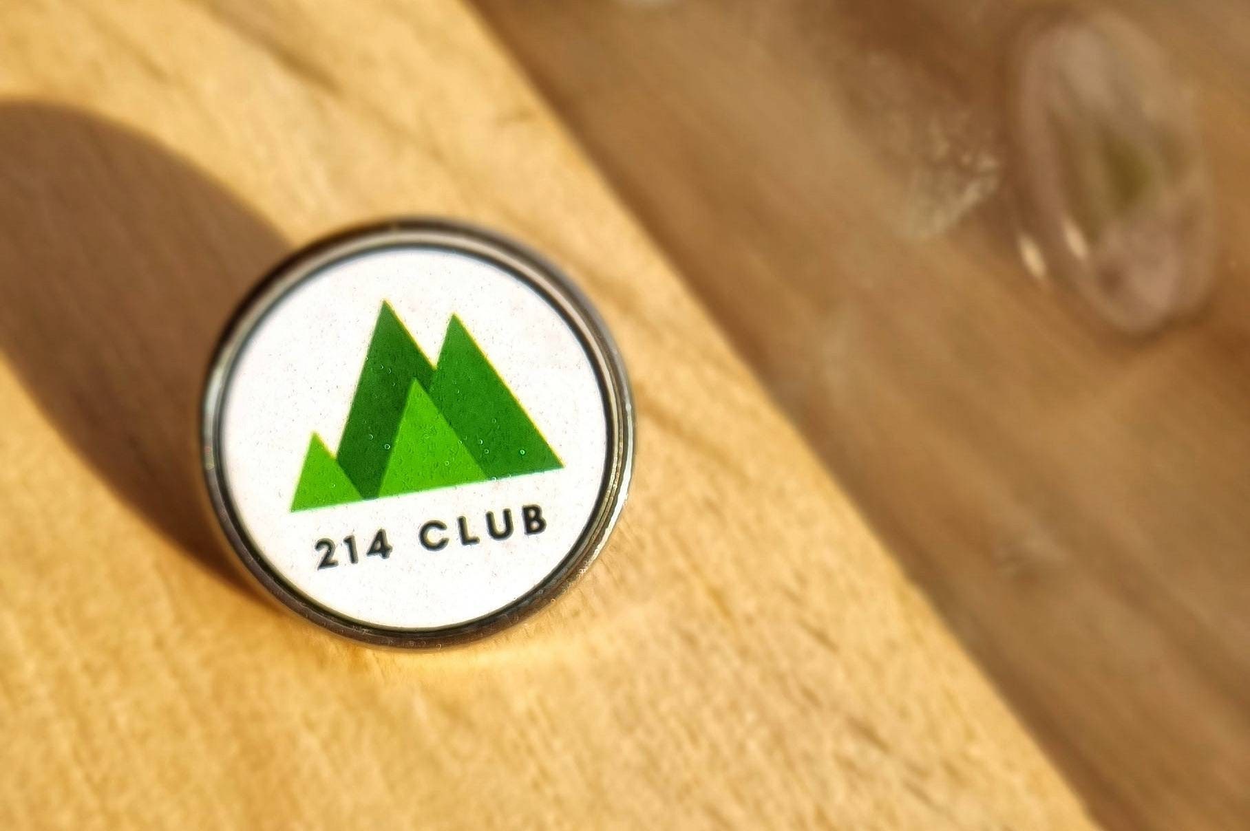Wainwright 214 Club Pin Abzeichen Wandern Achievement Geschenk von GoYourOwnWayApparel