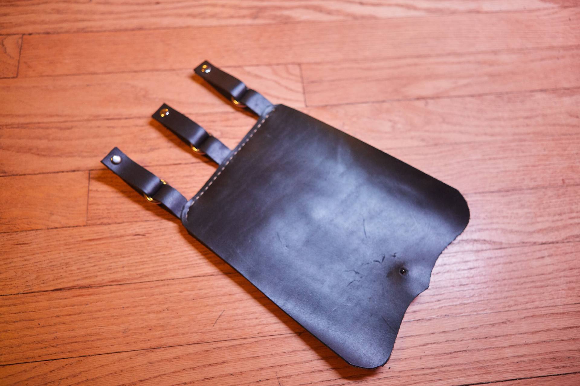 Sabretache Inspiriert Von Gene Wolfe's Book Of The New Sun. Schwarzes Leder Sabretache Inspiriert Von Gene Wolfe's Book Of The New Sun. Schwarzes Leder von GoblinLeatherCo