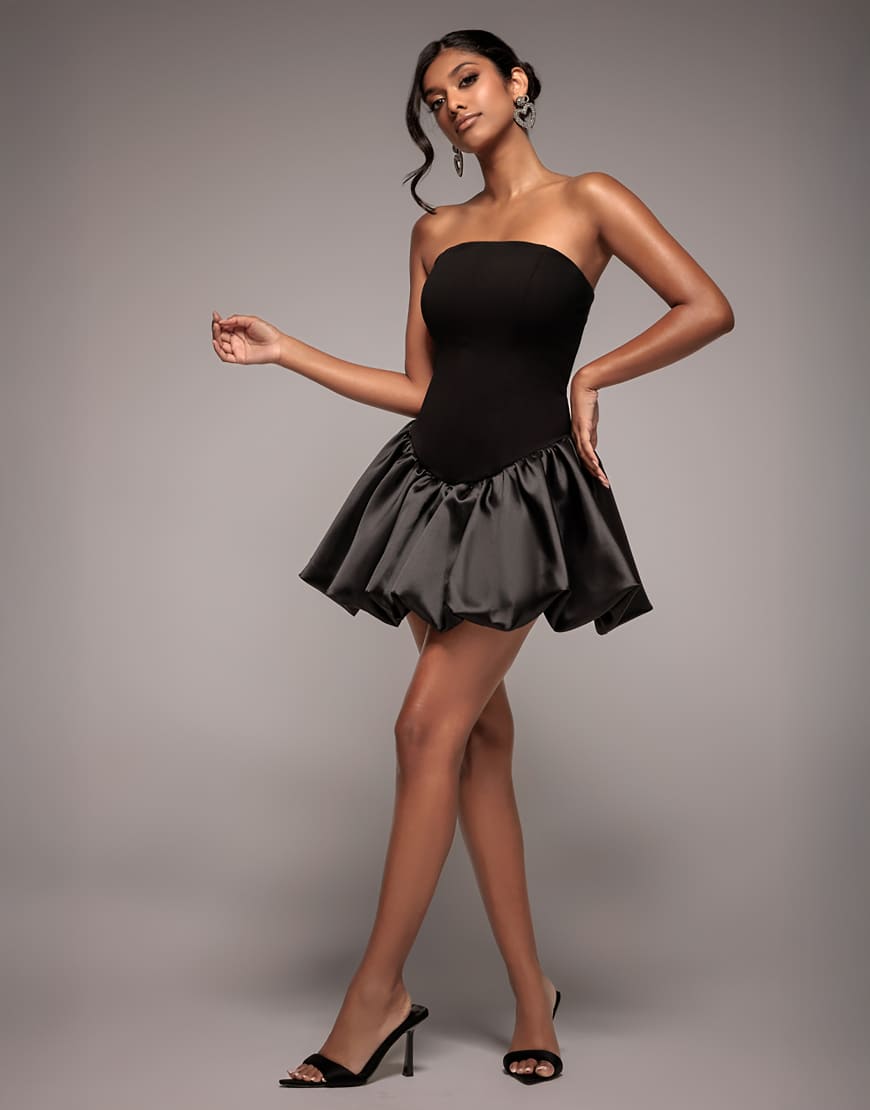 Goddiva - Babydoll-Minikleid mit Schlauchdesign in Schwarz und Korsettdetail von Goddiva