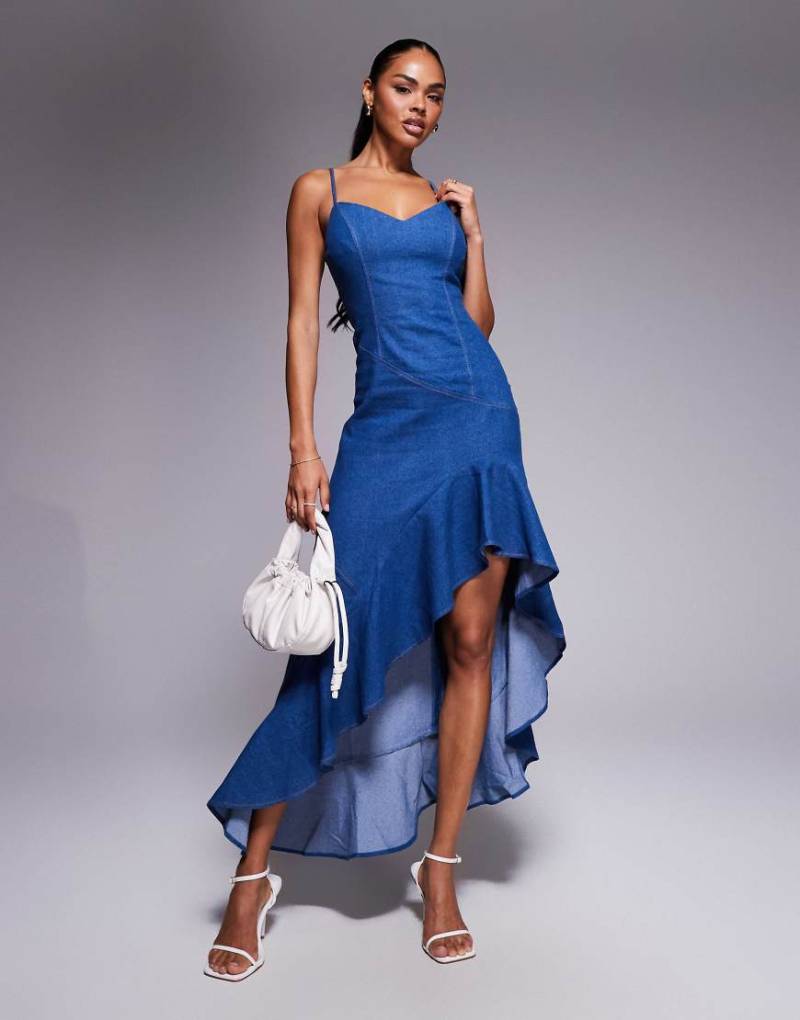 Goddiva - Maxi-Jeanskleid in Blau mit asymmetrischem Rüschen von Goddiva