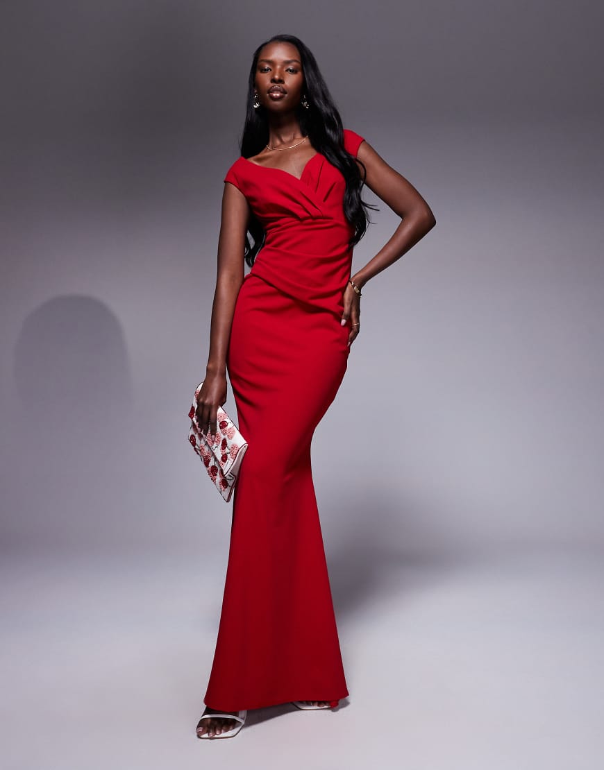 Goddiva - Maxikleid in Rot mit Carmen-Ausschnitt und Faltendetails von Goddiva