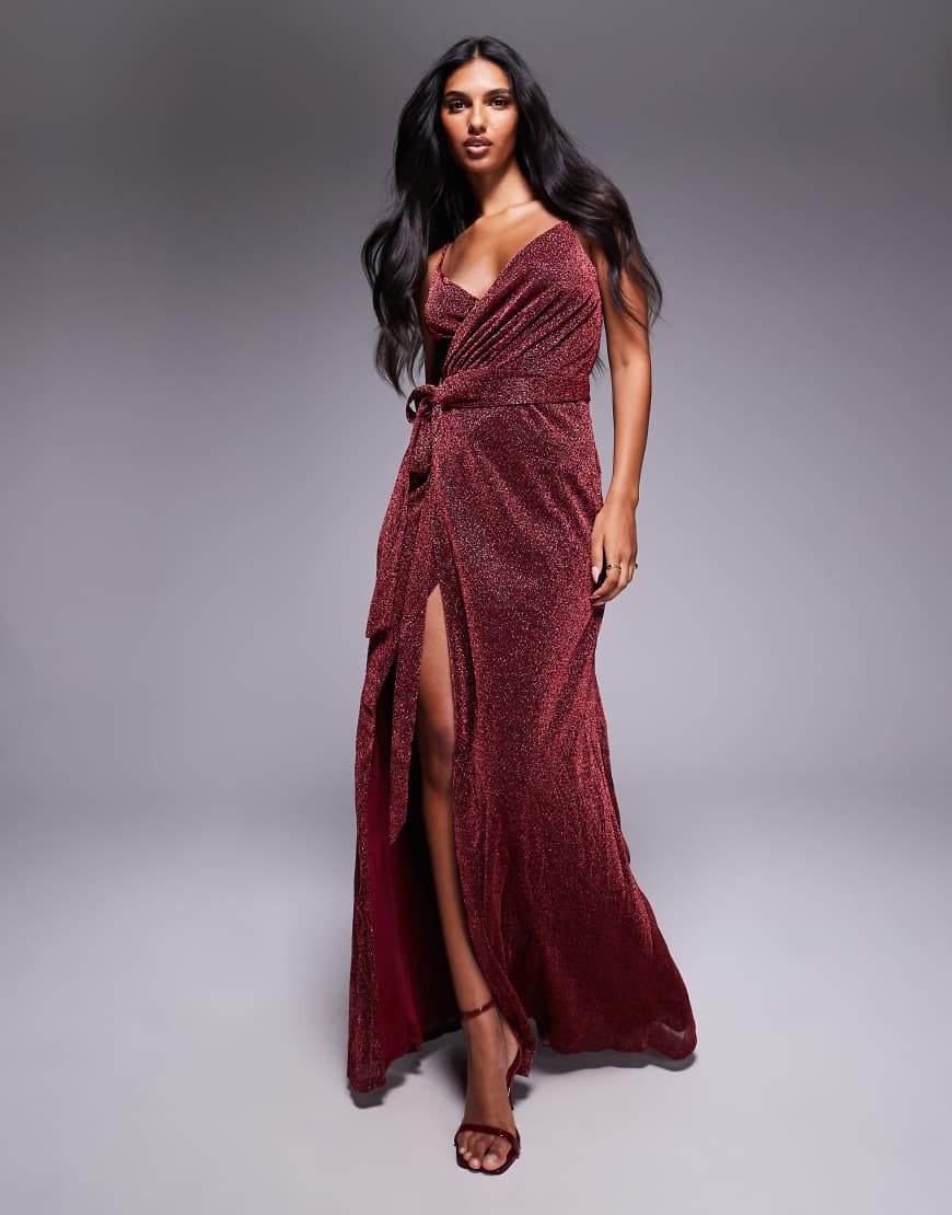 Goddiva - Maxikleid in Rot mit Wickeloptik, Spaghettiträgern und Schlitz von Goddiva