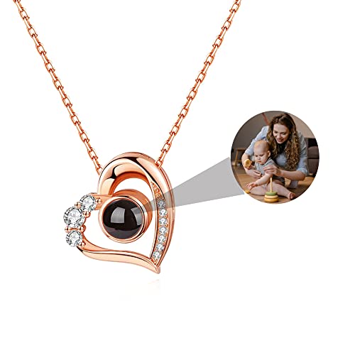 Personalisierte Kette mit Foto Projektion Personalisierte Foto Herz Halskette Ich liebe dich Halskette 100 Sprachen Sterling Silber Anhänger Halskette Personalisierte Schmuck für Ehefrau, Mutter Personalisierte Kette mit Foto Projektion Personalisierte Foto Herz Halskette Ich liebe dich Halskette 100 Sprachen Sterling Silber Anhänger Halskette Personalisierte Schmuck für Ehefrau, Mutter von Godmoy